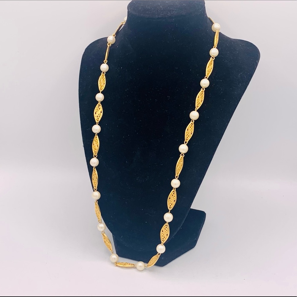 Vintage filigree gold chain necklace faux pearl beads 24” - Picture 5 of 8